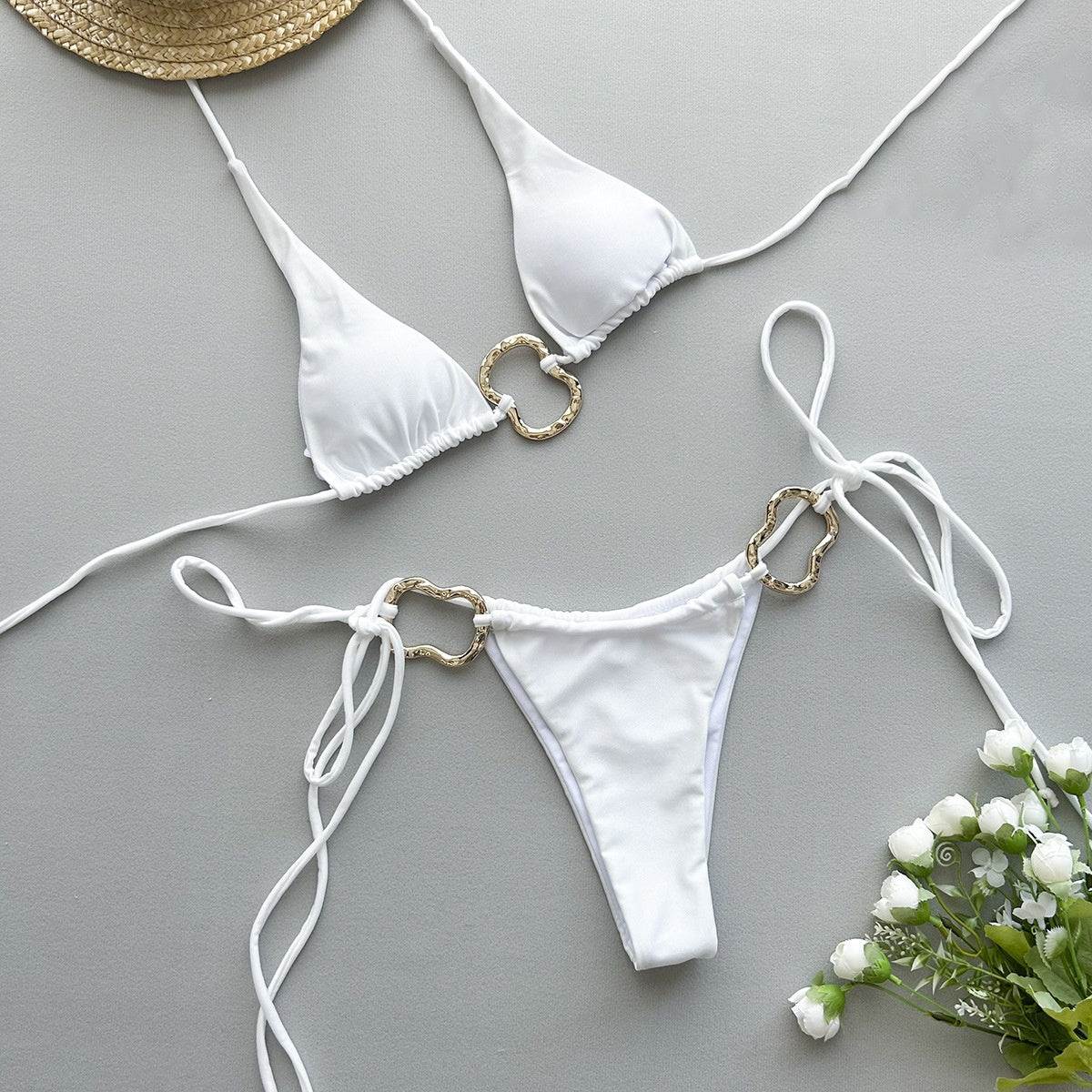 Luxe Riviera bikiny s kovovými akcenty