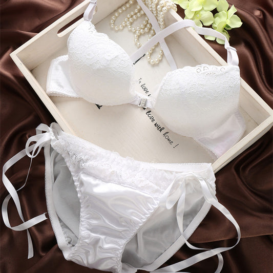 Back Bloom – krajková podprsenka se smyslně řešenými zády