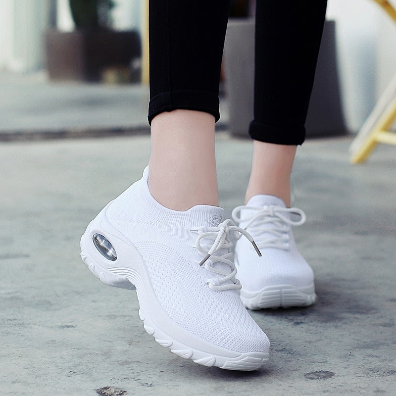 ComfortStep – sporty knitted sneakers