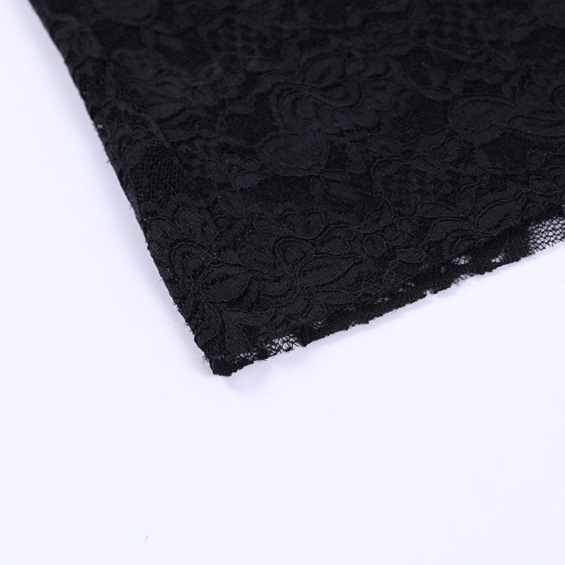 LaceGaze Slip – elegantní krajkové šaty s průhledným efektem
