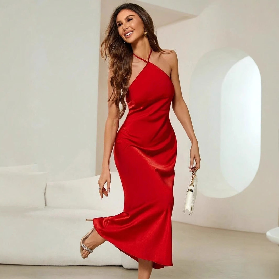 Satin Chic – jednobarevné saténové šaty
