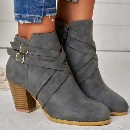 LiftBoots – dámské krátké kozačky se stylovým designem