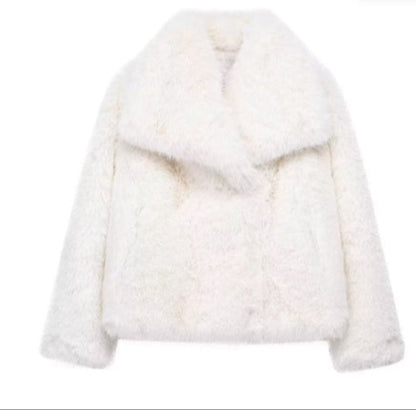 Arctic Glam – luxurious winter plush coat with long sleeves