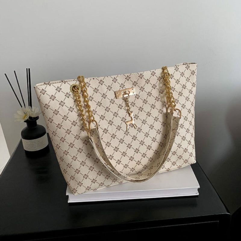 RetroChain – dámská retro kabelka s řetízkovým popruhem