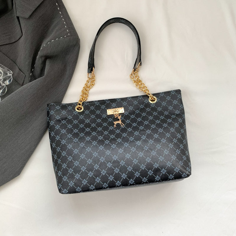 RetroChain – dámská retro kabelka s řetízkovým popruhem