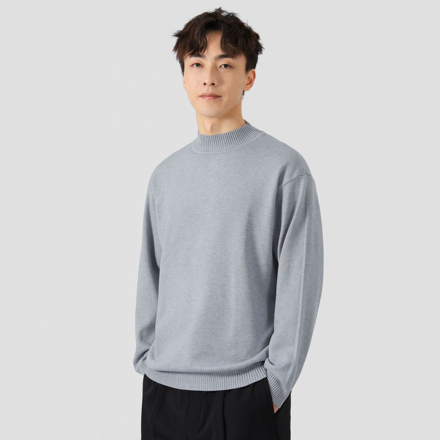 Jednobarevný volný vnitřní oděv, volný čas, teplý svetr s dlouhým rukávem