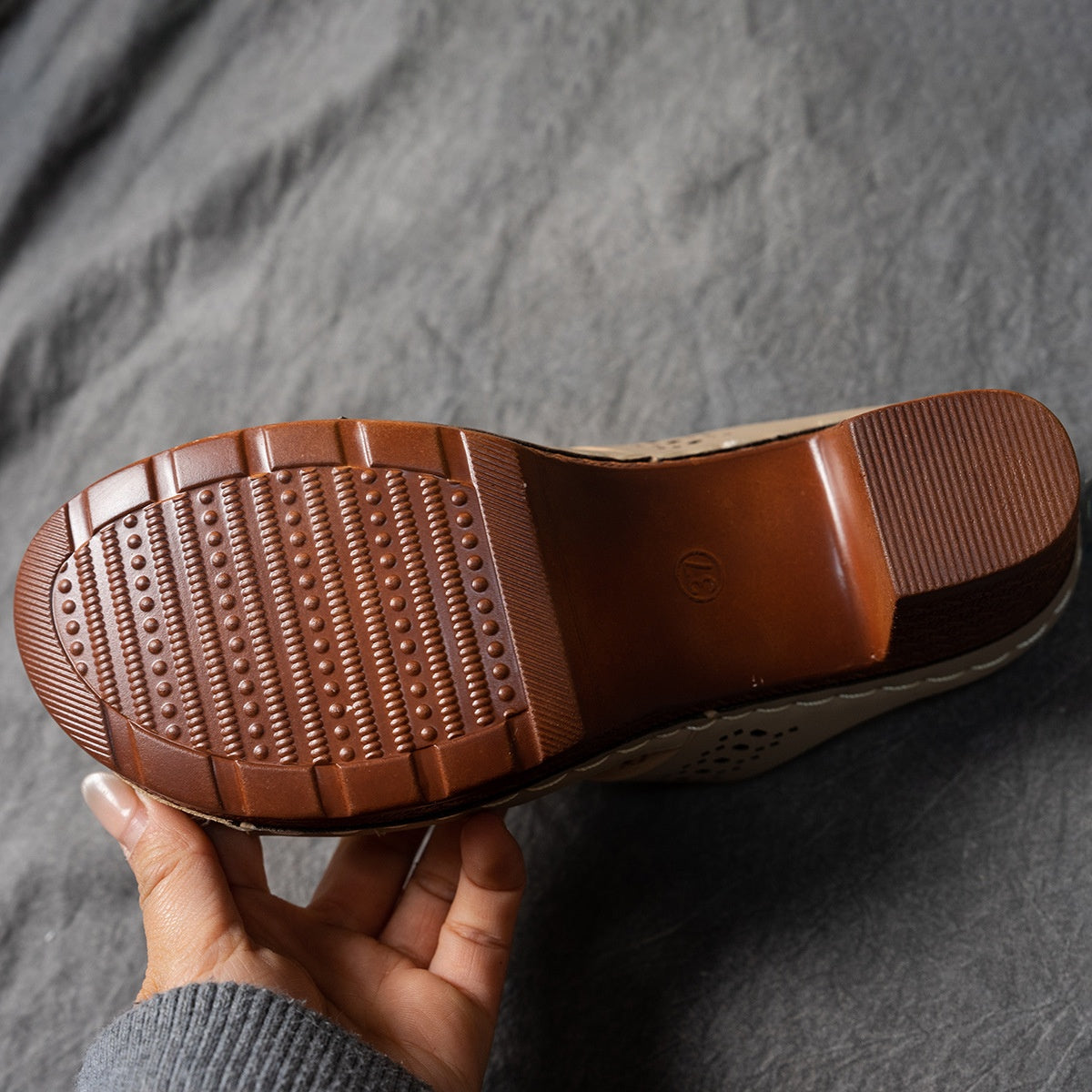 ShinyEase – dámské pohodlné sandály s kamínky