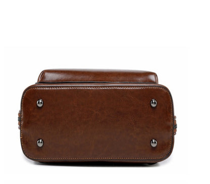 RetroPack – dámský kožený batoh ve vintage stylu