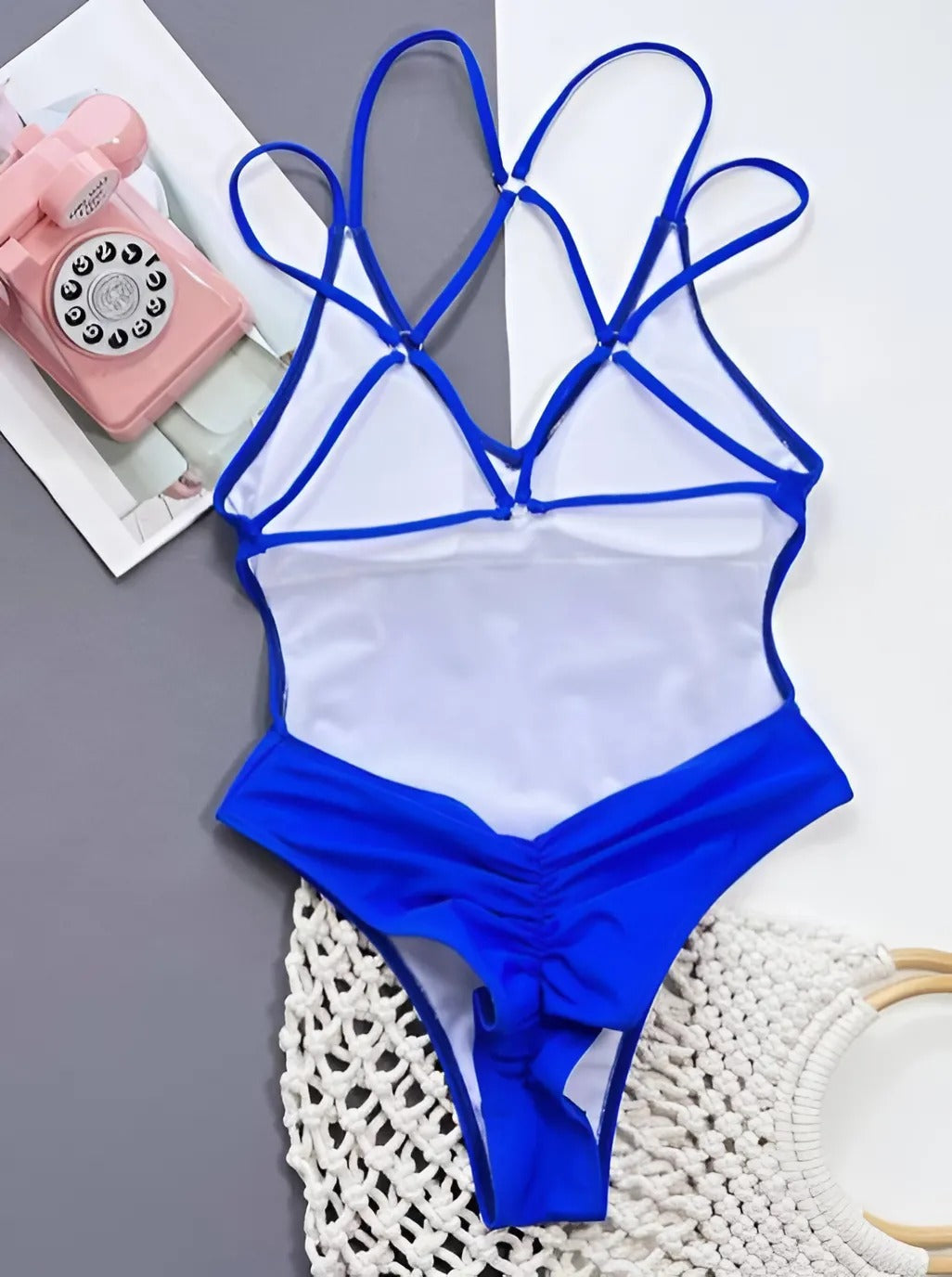 Elegance Back – jednodílné plavky se smyslným výstřihem na zádech