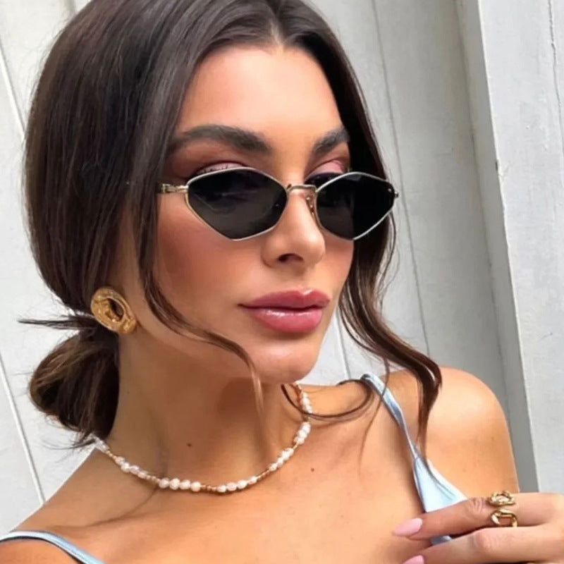 Catline – dámské retro sluneční brýle s kočičím okem