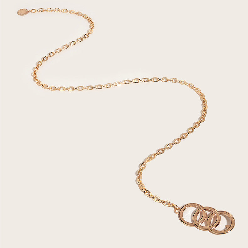 Atmos Chain – dámský řetízkový pásek s dekorativní sponou